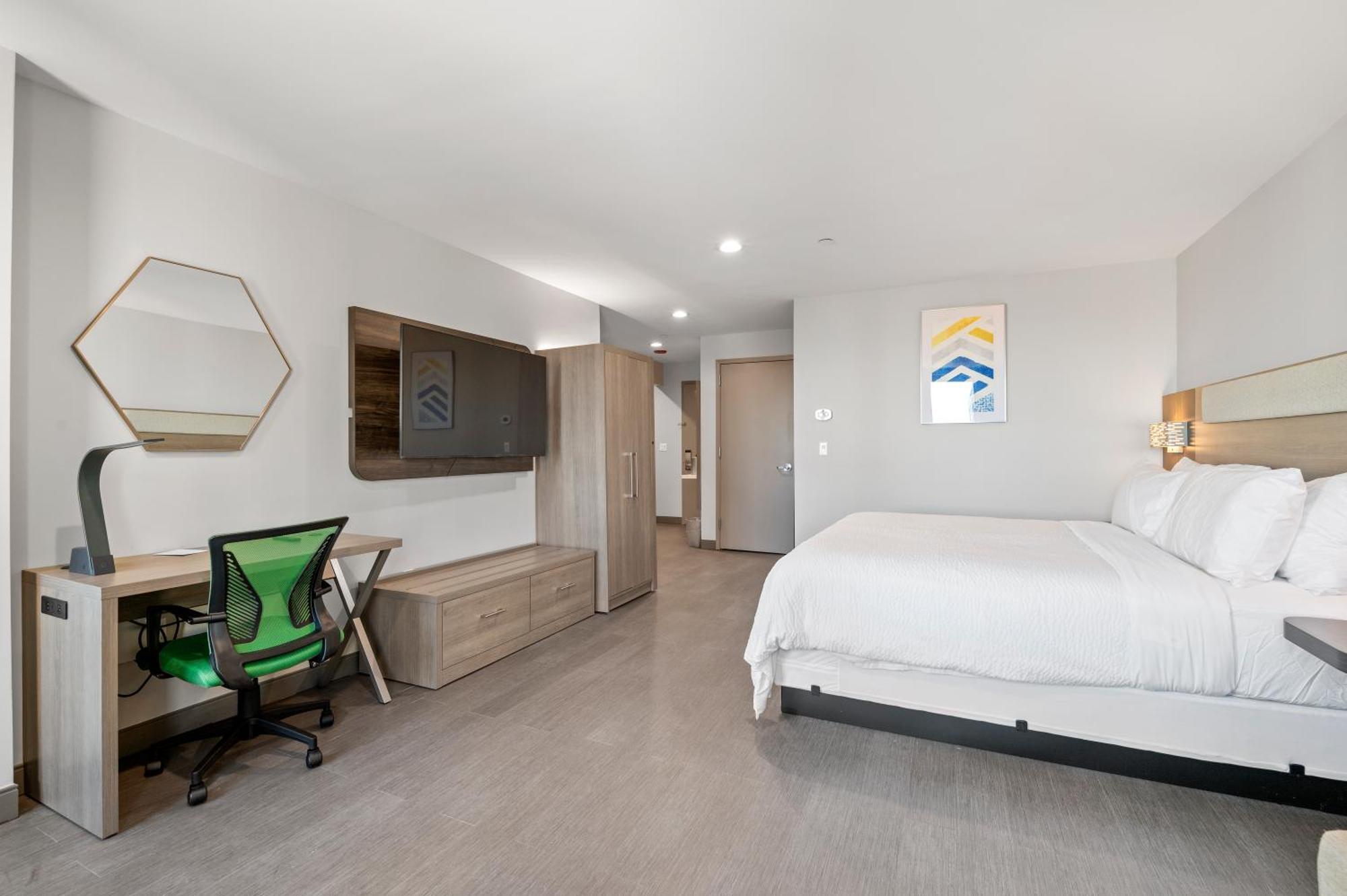 Holiday Inn Express & Suites New York Buitenkant foto
