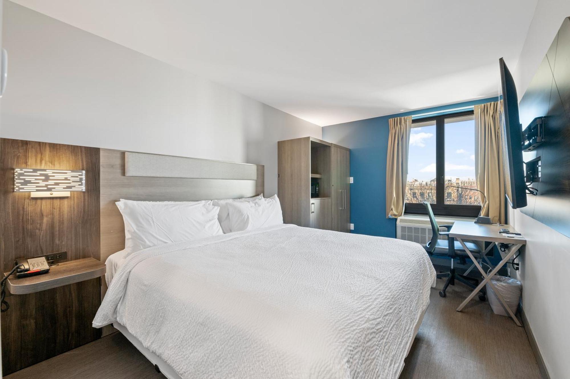 Holiday Inn Express & Suites New York Buitenkant foto